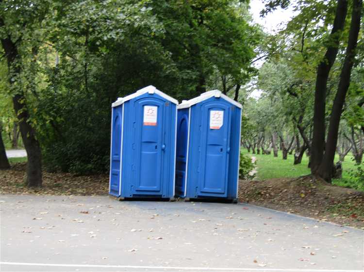 Как найти туалет в зоне ожидания посетителей